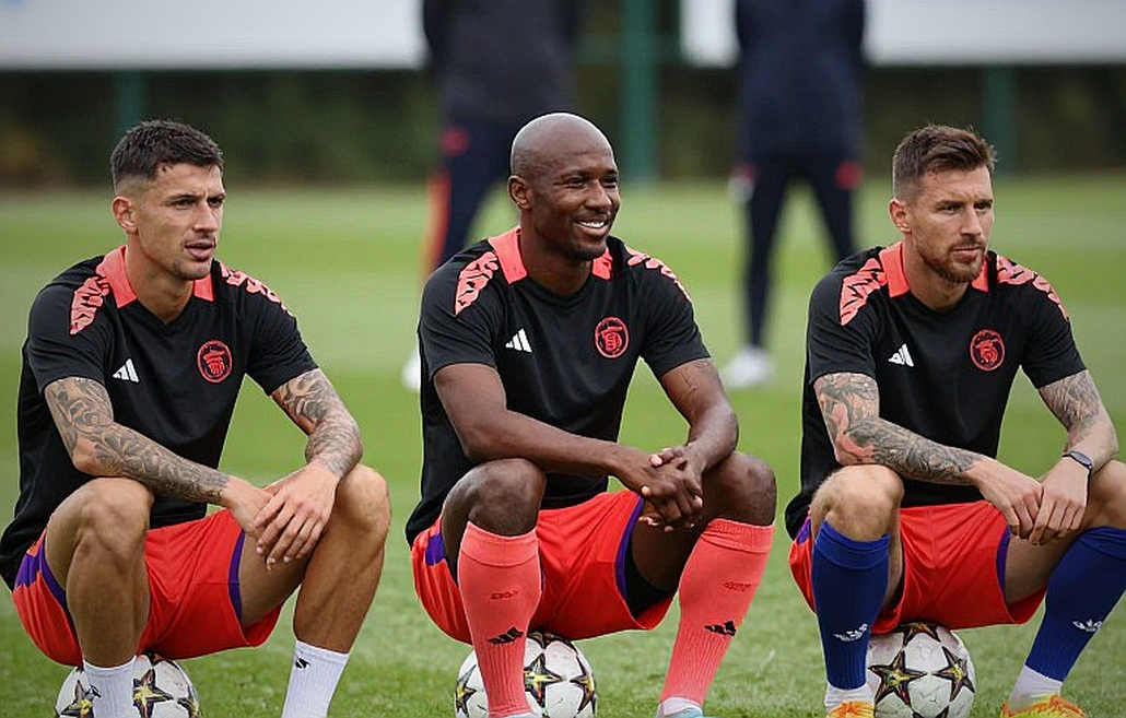 The Chain of the International Break: Manchester United's Injury Crisis and Carrick's Pressure Before Tottenham The Chain of the International Break: Manchester United's Injury Crisis and Carrick's Pressure Before Tottenham