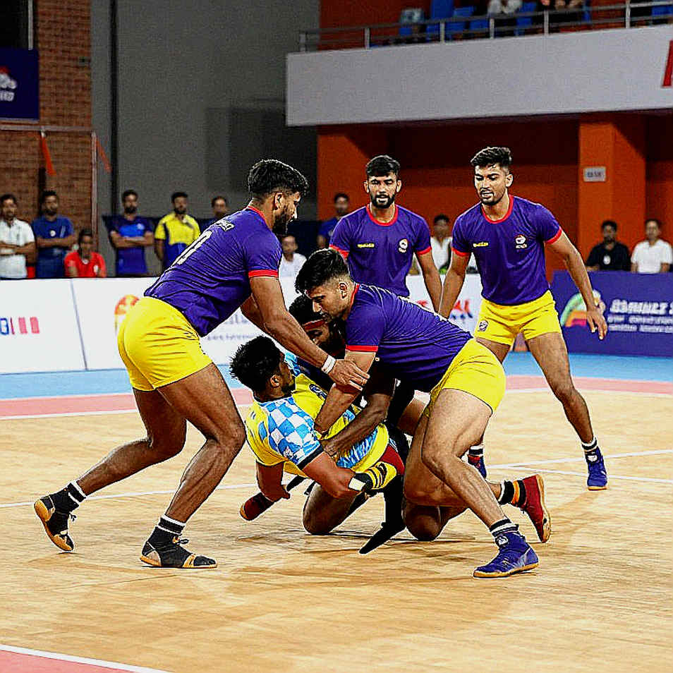 এশিয়ান গেমস কাবাডি সেমিফাইনাল: ৭৫ মিনিটের ফাঁক, খালি লোড টেবিল আর মাটিতে লেখা ফাইনাল