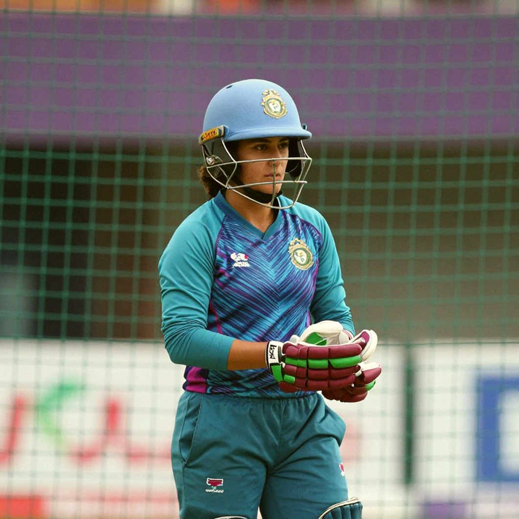 The Last 100 Metres: The Decay Equation of T20 Death Overs and the Quiet Contest of Transition The Last 100 Metres: The Decay Equation of T20 Death Overs and the Quiet Contest of Transition